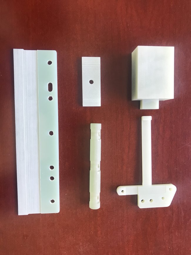 �h(hu��n)����